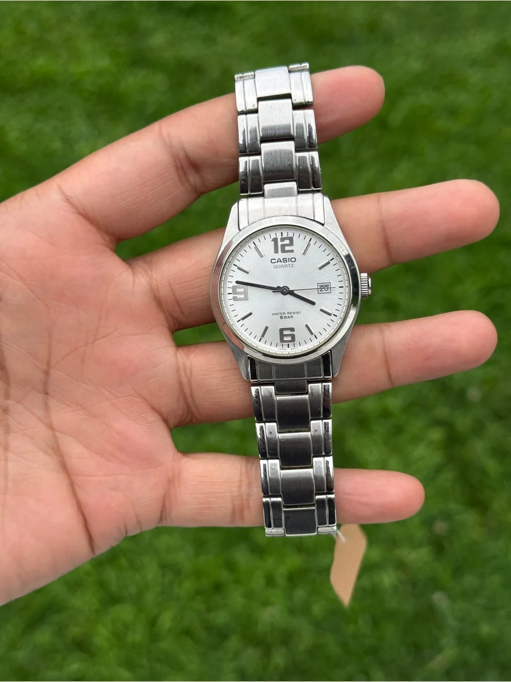 Casio 1990s Silver Men’s Stainless Steel Watch with White Dial date Watch Japan